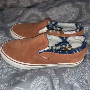 Women’s Vans Sherpa brown size 9.5